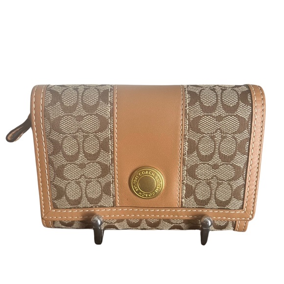 Coach Wallet - Picture 1 of 10
